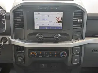 Ford F-150 2023 4x4 XL 4dr SuperCrew 6.5 ft. SB