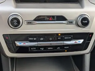 Ford Explorer 2022 AWD XLT 4dr SUV