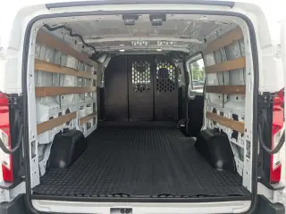 Ford Transit 2025 250 3dr SWB Low Roof Cargo Van