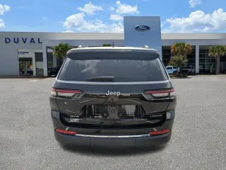 Jeep Grand Cherokee L 2023 4x4 Limited 4dr SUV