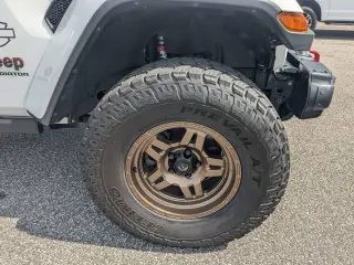 Jeep Gladiator 2020 4x4 Launch Edition 4dr Crew Cab 5.0 ft. SB
