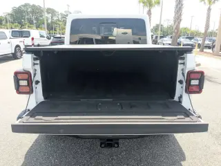 Jeep Gladiator 2020 4x4 Launch Edition 4dr Crew Cab 5.0 ft. SB