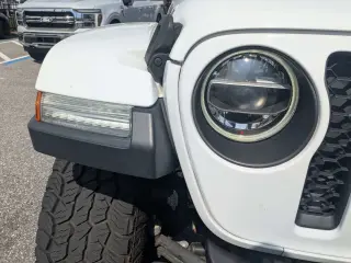 Jeep Gladiator 2020 4x4 Launch Edition 4dr Crew Cab 5.0 ft. SB