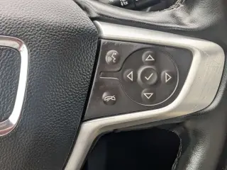 GMC Acadia 2023 4x4 SLT 4dr SUV