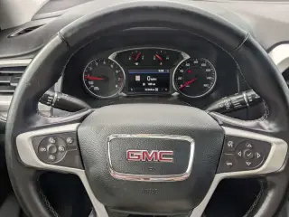 GMC Acadia 2023 4x4 SLT 4dr SUV