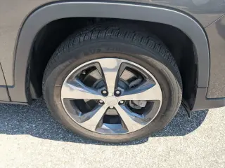 Jeep Cherokee 2019 Limited 4dr SUV