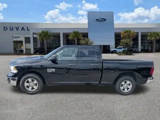Ram 1500 Classic 2024 4x2 Warlock 4dr Quad Cab 6.3 ft. SB Pickup