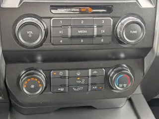 Ford F-150 2019 4x2 XL 4dr SuperCrew 5.5 ft. SB