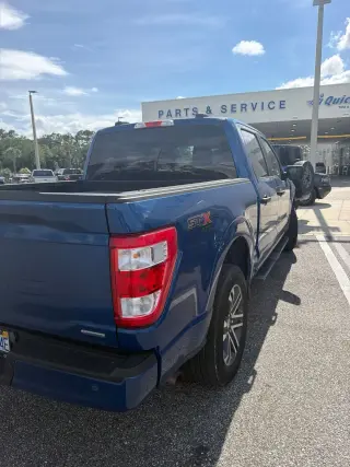 Ford F-150 2023 4x4 Lariat 4dr SuperCrew 5.5 ft. SB