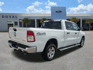 Ram 1500 2023 4x4 Big Horn 4dr Crew Cab 6.4 ft. SB Pickup