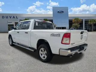 Ram 1500 2023 4x4 Big Horn 4dr Crew Cab 6.4 ft. SB Pickup