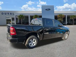 Ram 1500 2023 4x4 Lone Star 4dr Crew Cab 5.6 ft. SB Pickup