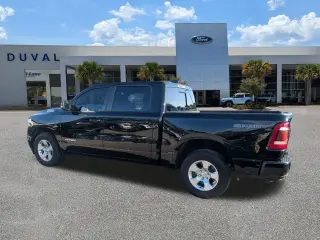 Ram 1500 2023 4x4 Lone Star 4dr Crew Cab 5.6 ft. SB Pickup