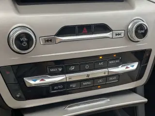 Ford Explorer 2023 AWD XLT 4dr SUV
