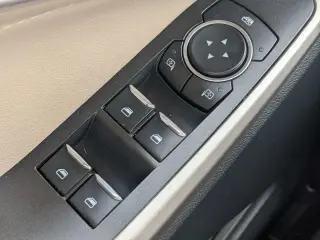 Ford Explorer 2023 AWD XLT 4dr SUV
