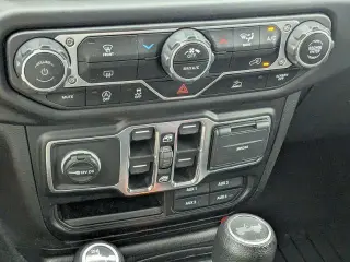 Jeep Wrangler 2023 4x4 Sport 4dr SUV
