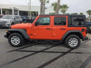 Jeep Wrangler 2023 4x4 Sport 4dr SUV