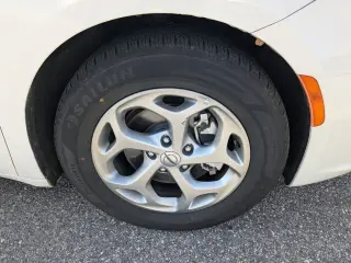 Chrysler Pacifica 2024 Limited 4dr Mini-Van