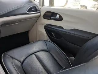 Chrysler Pacifica 2024 Limited 4dr Mini-Van