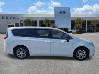 Chrysler Pacifica 2024 Limited 4dr Mini-Van