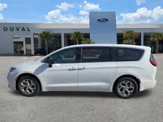 Chrysler Pacifica 2024 Limited 4dr Mini-Van