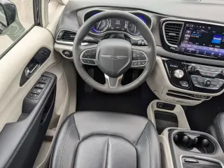 Chrysler Pacifica 2024 Touring L 4dr Mini-Van