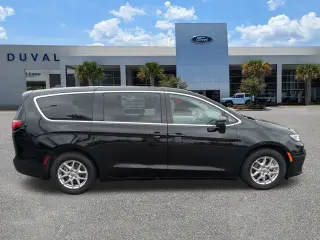 Chrysler Pacifica 2024 Touring L 4dr Mini-Van