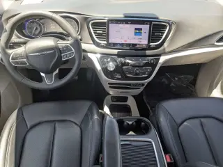Chrysler Pacifica 2024 Touring L 4dr Mini-Van