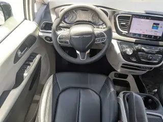 Chrysler Pacifica 2024 Touring L 4dr Mini-Van