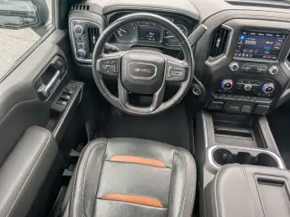 GMC Sierra 1500 2021 4x4 AT4 4dr Crew Cab 5.8 ft. SB
