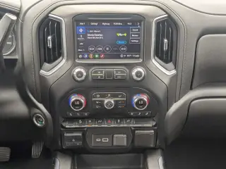 GMC Sierra 1500 2021 4x4 AT4 4dr Crew Cab 5.8 ft. SB