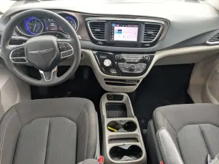 Chrysler Voyager 2023 LX 4dr Mini-Van