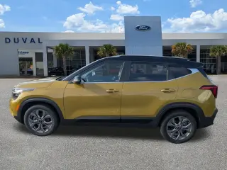 Kia Seltos 2024 S 4dr SUV