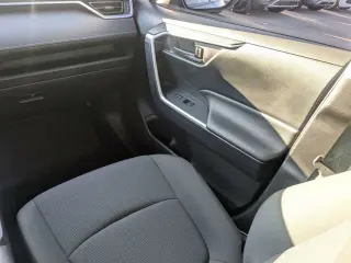 Toyota RAV4 Hybrid 2025 AWD LE 4dr SUV
