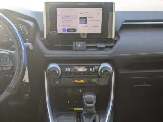 Toyota RAV4 Hybrid 2025 AWD LE 4dr SUV