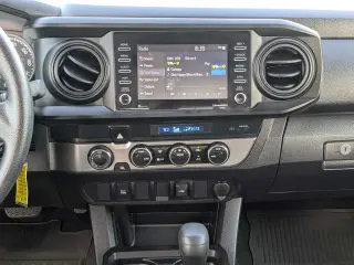 Toyota Tacoma 2022 4x4 SR5 V6 4dr Double Cab 5.0 ft SB