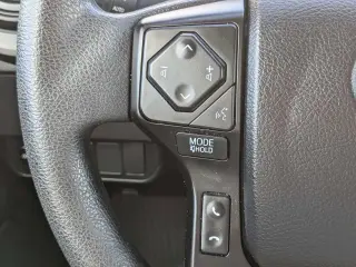 Toyota Tacoma 2022 4x4 SR5 V6 4dr Double Cab 5.0 ft SB