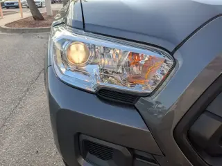 Toyota Tacoma 2022 4x4 SR5 V6 4dr Double Cab 5.0 ft SB