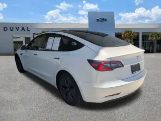 Tesla Model 3 2023 4dr Sedan
