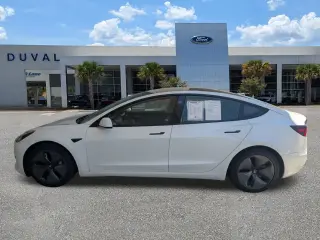 Tesla Model 3 2023 4dr Sedan