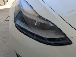 Tesla Model 3 2023 4dr Sedan