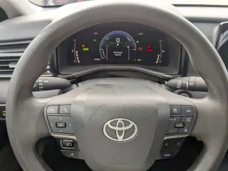 Toyota Camry 2025 SE 4dr Sedan
