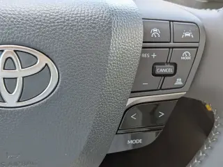 Toyota Camry 2026 SE 4dr Sedan
