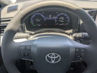 Toyota Camry 2026 SE 4dr Sedan