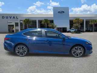 Toyota Camry 2026 SE 4dr Sedan