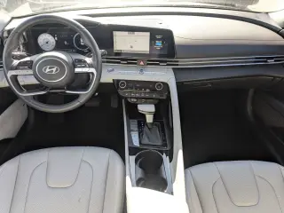 Hyundai ELANTRA 2025 Limited 4dr Sedan