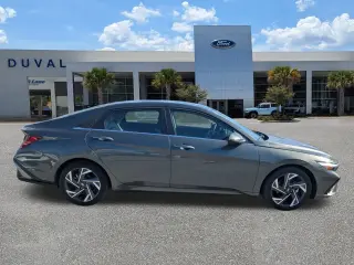 Hyundai ELANTRA 2025 Limited 4dr Sedan