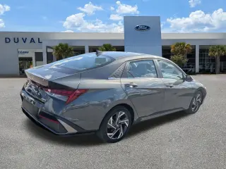 Hyundai ELANTRA 2025 Limited 4dr Sedan