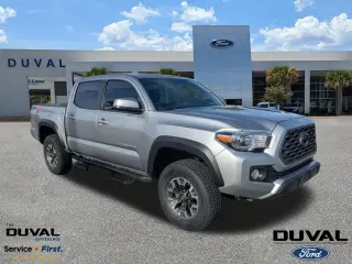 Toyota Tacoma 2023 4x4 SR5 V6 4dr Double Cab 5.0 ft SB