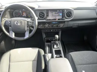 Toyota Tacoma 2023 4x4 SR5 V6 4dr Double Cab 5.0 ft SB